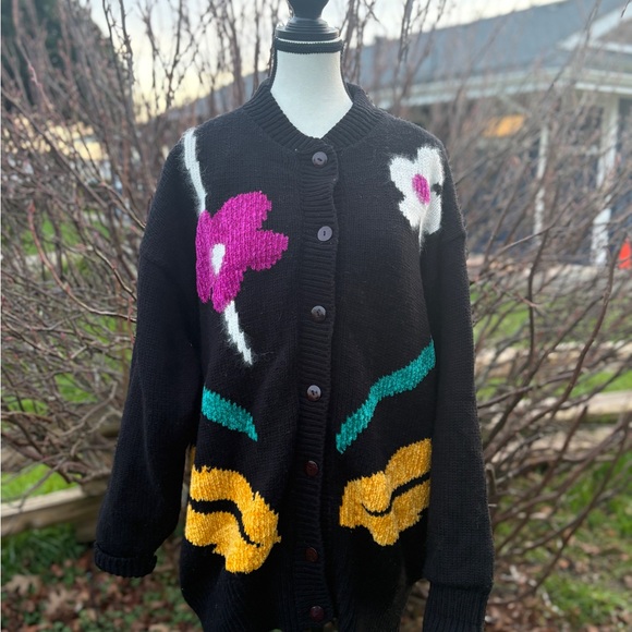 Mint Julep Sweaters - Vintage Mint Julep Oversized Floral Cardigan | Lined | L/XL